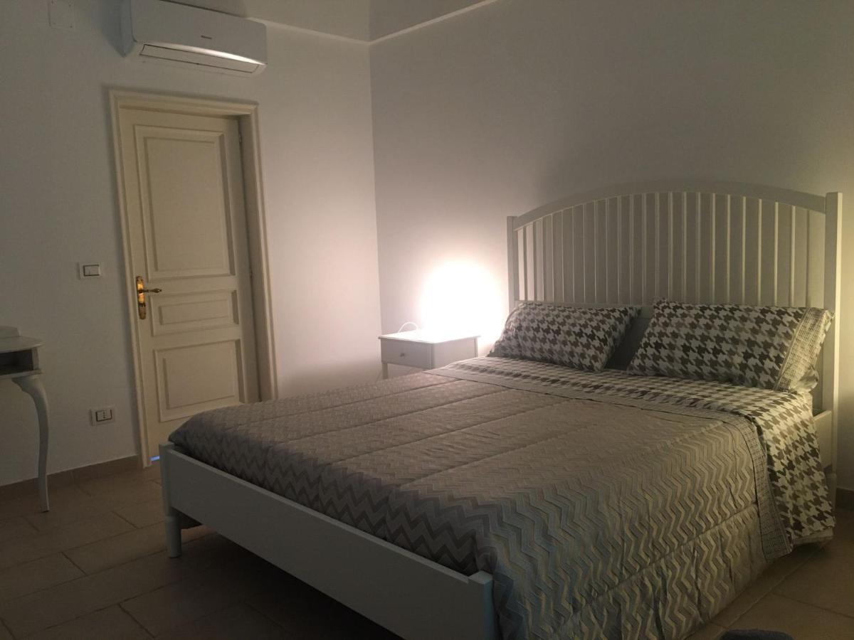 Loco43 Bed and Breakfast Noci Buitenkant foto
